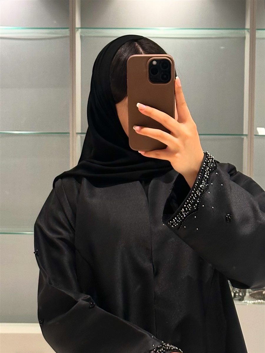 عباية أكمام الكرستال