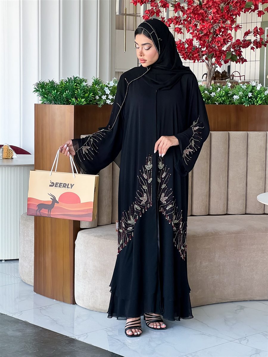 عباية المناسبات المطرزة يدويًا